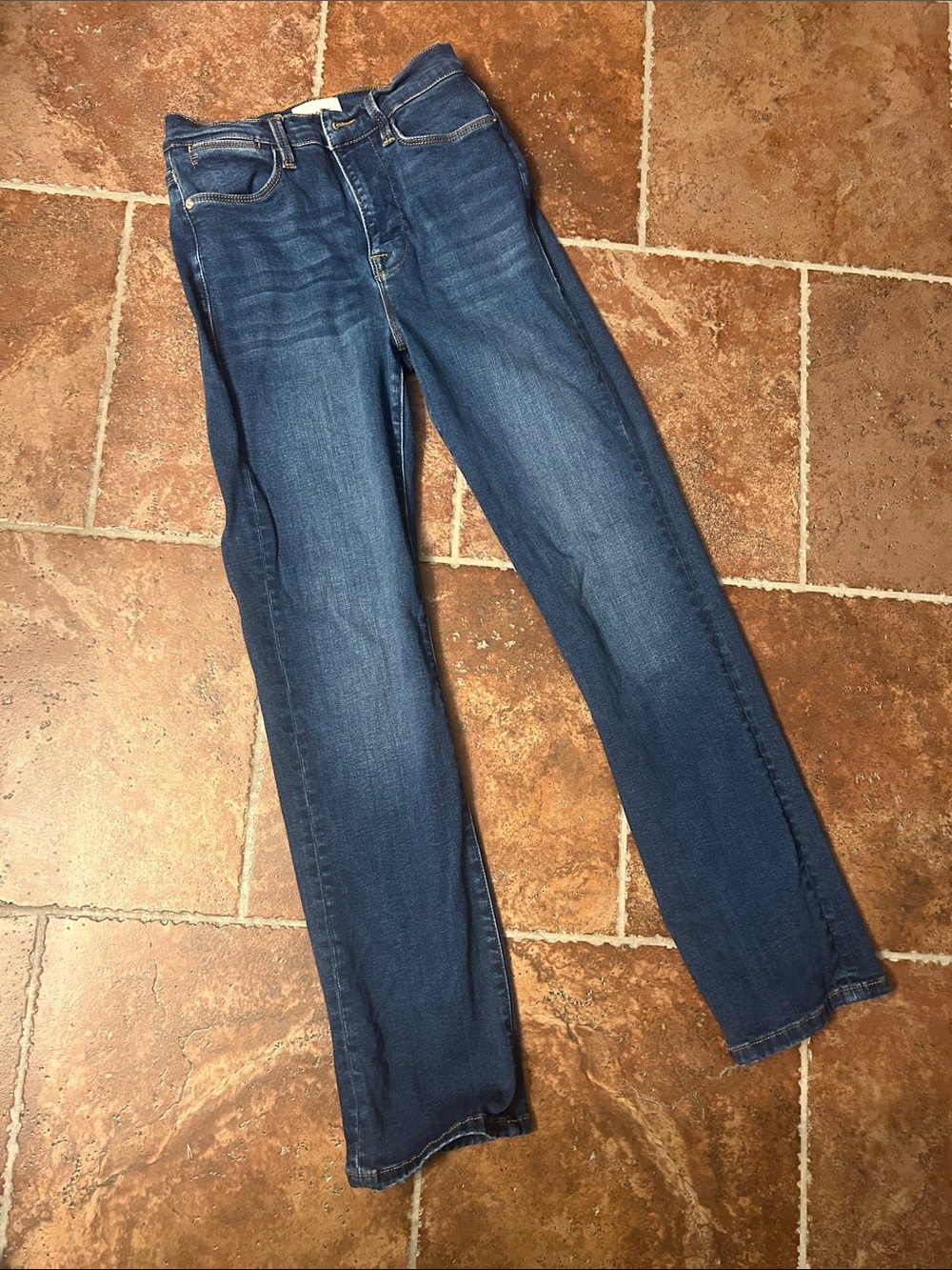 Frame Denim Women’s Straight-Leg Jeans in Indigo Wash